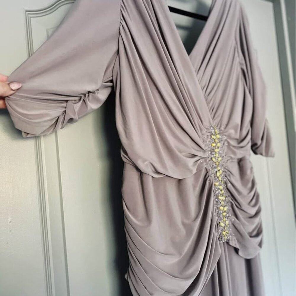 Alex Evenings Champagne Beaded Evening Gown – Size 14W Mother of the Bride